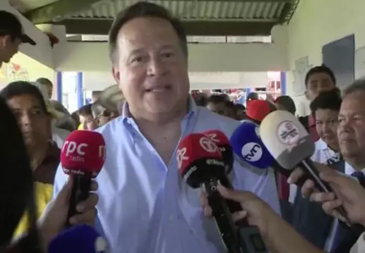 El presidente Juan Carlos Varela  emitió su voto en Pesé.