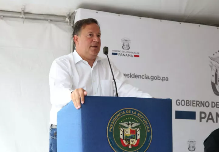El presidente Juan Carlos Varela atacó a sus críticos en un acto en Cabuya de Tocumen. 
