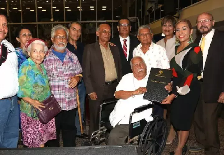 Exigen respeto a aumento aprobado en la Asamblea Nacional en octubre pasado. Archivo