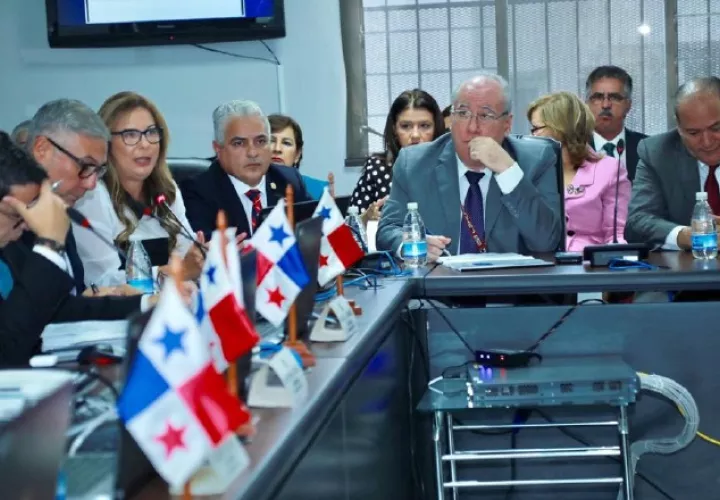 Magistrados de la CSJ al momento de sustentar presupuesto. Foto de Twitter