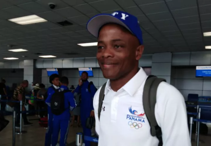 Julio Dely Valdés.