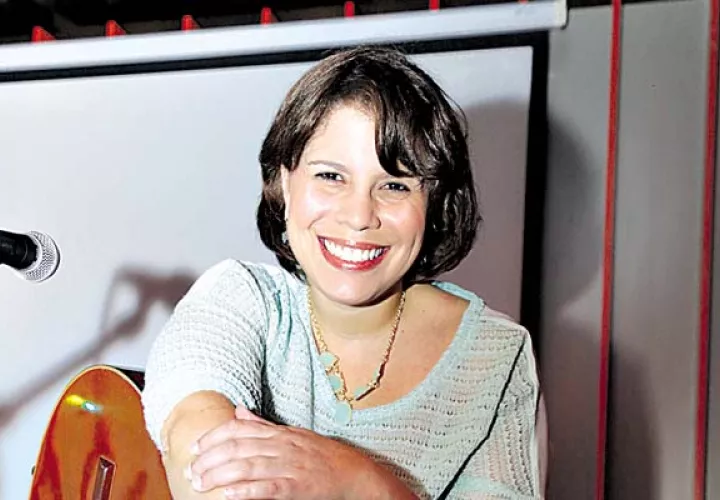 Karla Lamboglia. Cantautora panameña. Foto: Archivo.