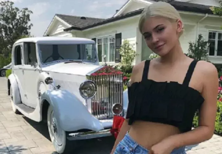 Para cualquier miembro de la familia que quiera visitar también hay una casa de huéspedes.  Tomada de Instagram