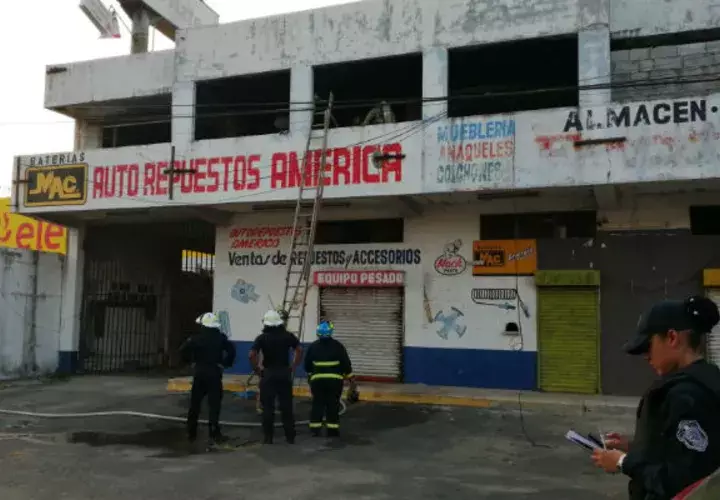 Las primeras investigaciones revelan que el fuego pudo haber sido originado por orates, los cuales habitan en el sitio.