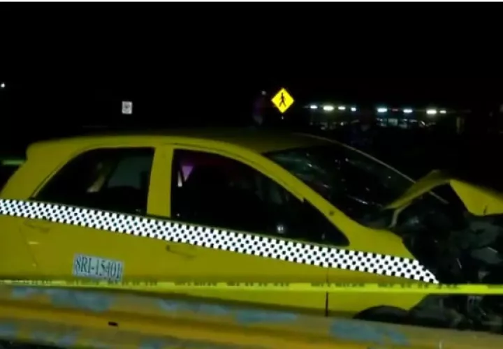 Taxi hurtado por estos ladrones. 