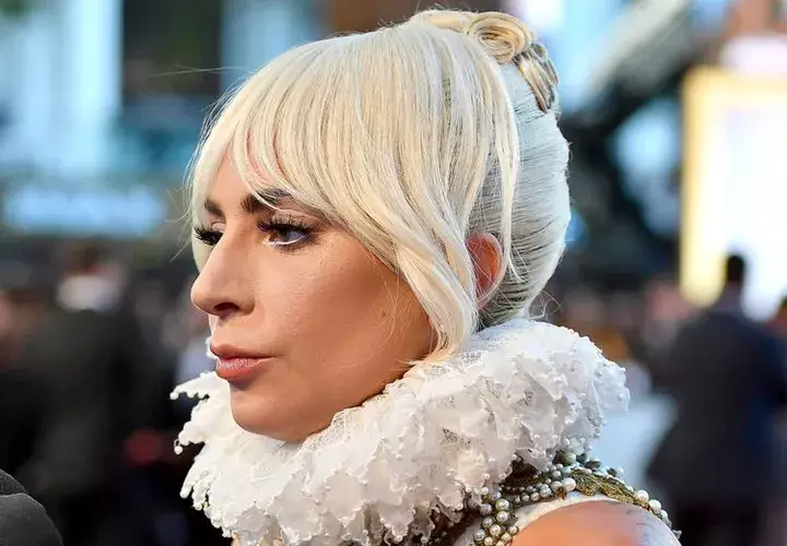 Durante una fiesta, la estrella pop Lady Gaga habló sobre la violación que sufrió cuando tenía 19 años.