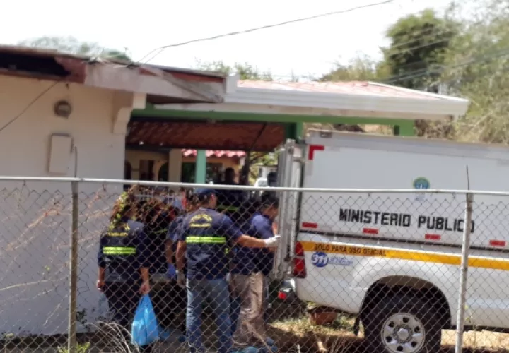 Se conoció además que las residencias donde vivían Nidia y su madre, y donde ocurrieron los hechos, fueron puestas a la venta. Foto/Thays Domínguez