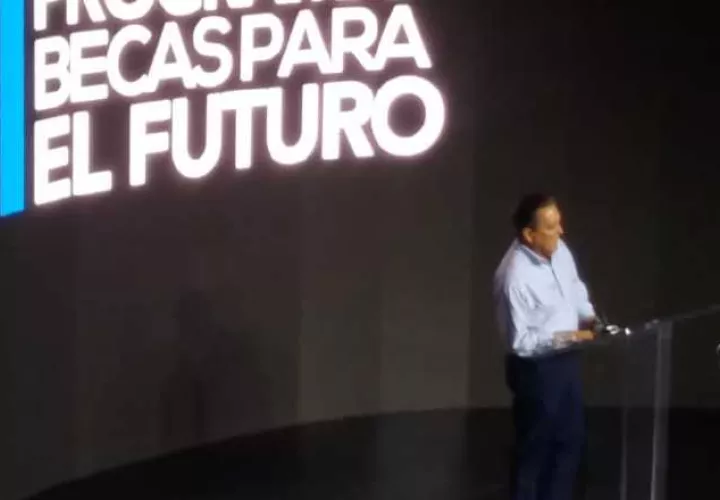 Laurentino Cortizo prometió fortalecer la industria nacional. Adiel Bonilla