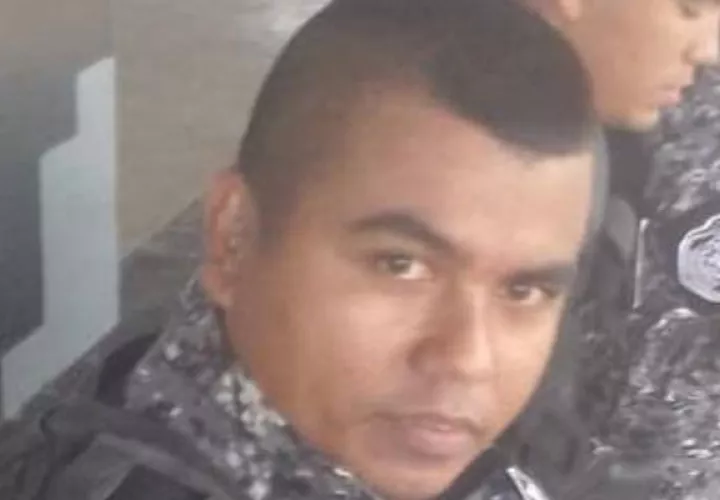 El pasado 3 de febrero, la unidad policial fue colisionada por un taxi en la intersección del Mercado Público de La Chorrera.. Foto/Eric Montenegro