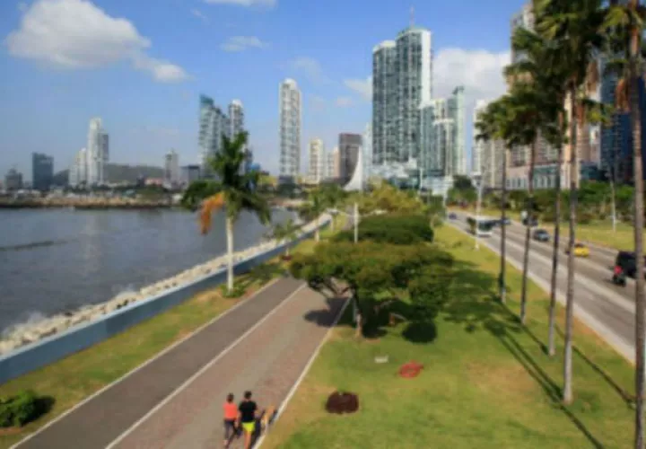 Panamá podría ser incluida en la lista gris del Gafi, según varias fuentes del sector. Foto: EFE.