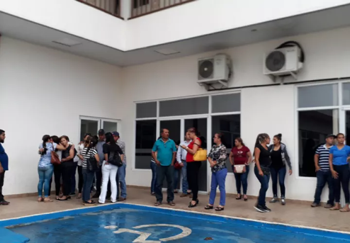 Conocidos y amigos del empresario santeño, asistieron a la audiencia. Foto/Thays Domínguez