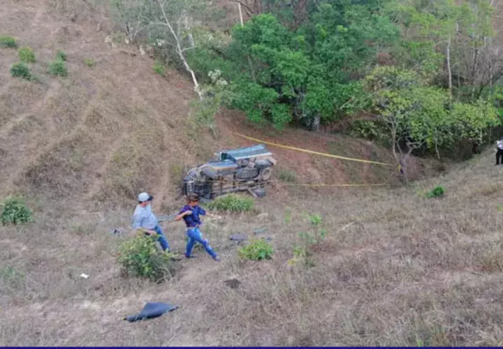 Es el tercer muerto por accidente de tránsito en el área de Macaracas, luego que dos personas fallecieron en el área de Los Bajitos. Foto/Thays Domínguez