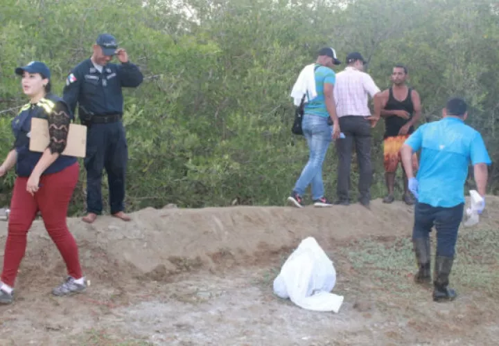 El macabro hallazgo fue en la playa La Colorada. Foto: Thays Domínguez.