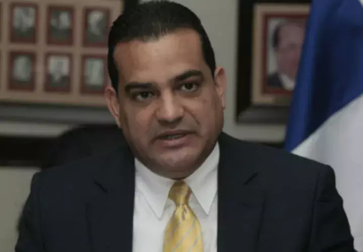 El ministro de Trabajo, Luis Ernesto Carles, habló sobre el cierre de empresas en Panamá