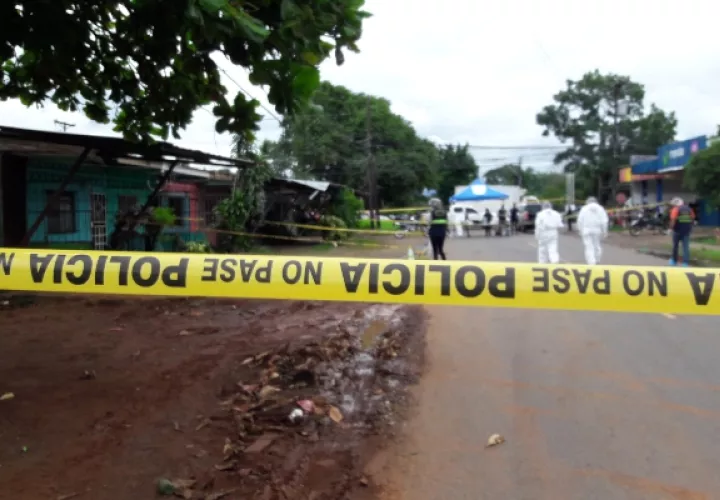  Lusti Oscari Pineda, fue asesinada de varios impactos de bala el 18 de septiembre de 2017 en su residencia, ubicada en la barriada San Cristóbal, en el distrito de David, en Chiriquí.