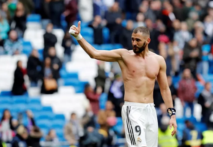 Benzema rescató el orgullo del Madrid.