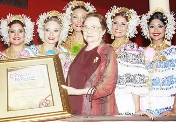 Escala, de 96 años, celebró su cumpleaños el pasado 4 de octubre y el día 5 fue recluida en la unidad Coronaria del hospital Santo Tomás donde finalmente falleció.