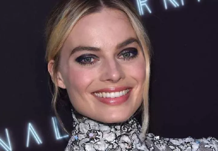 Margot Robbie.