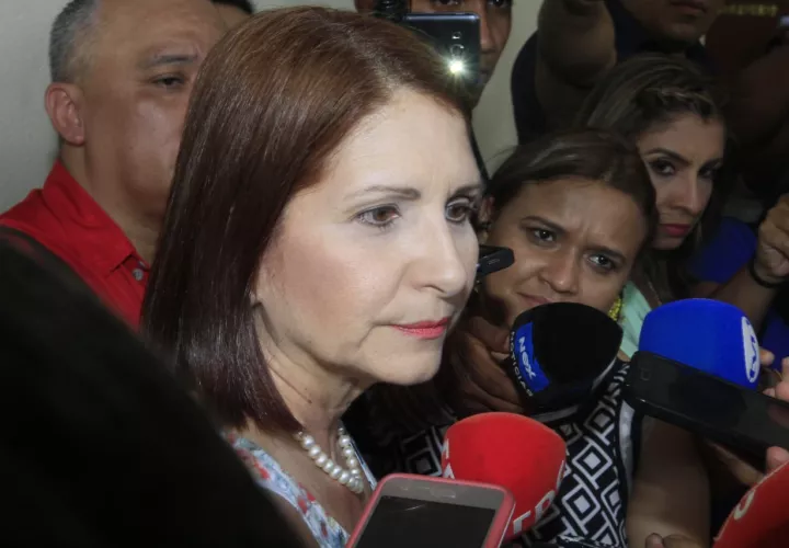 Marta Linares de Martinelli aclara que no está mencionada en caso Blue Apple. Foto/Archivos