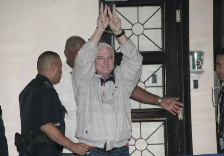Defensa de Ricardo Martinelli esperan cambio de medidas cautelares. Foto: Archivo