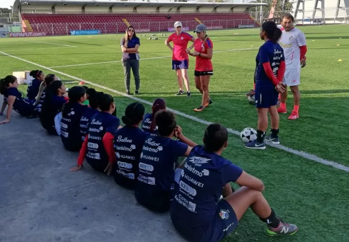 Las exjugadoras, además, dictarán talleres a niños.
