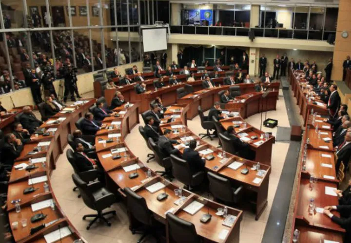 La Asamblea, luego aprueba el proyecto. Archivo