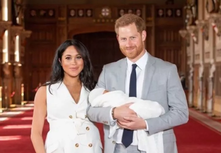 Meghan, Harry y el bebé real. Foto: Instagram