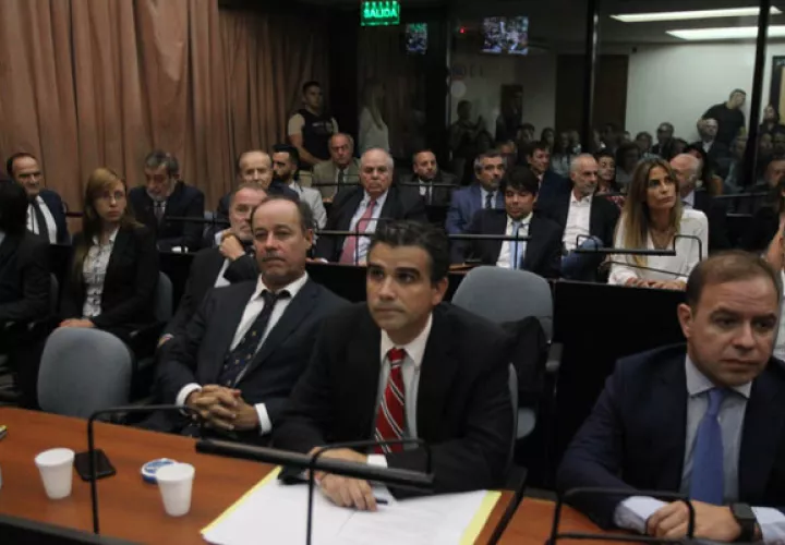  Vista general, de los acusados por el delito de encubrimiento en la investigación del atentado a la mutua judía AMIA de Buenos Aires. FOTO/EFE