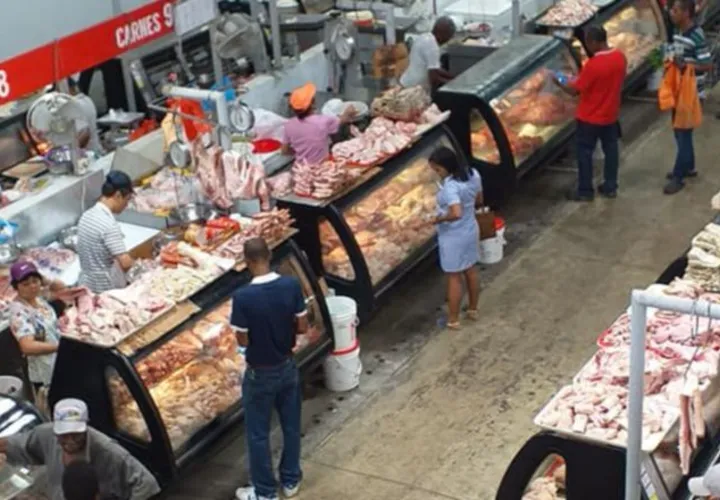 Vendedores y consumidores se ven afectados. Foto de Diómedes Sánchez