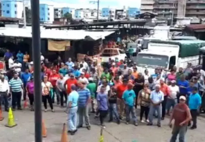 Los comerciantes pidieron quedarse en el lugar