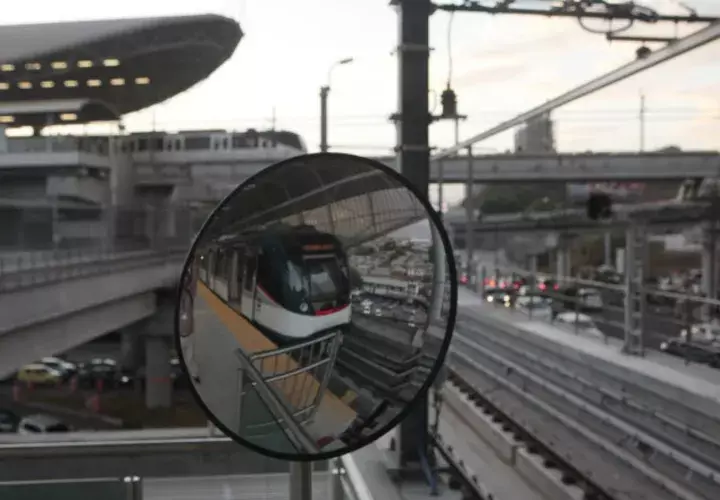 La mayoría de los usuarios se siente triste por tener que volver a utilizar metrobuses y enfrentarse a los tranques. Víctor Arosemena