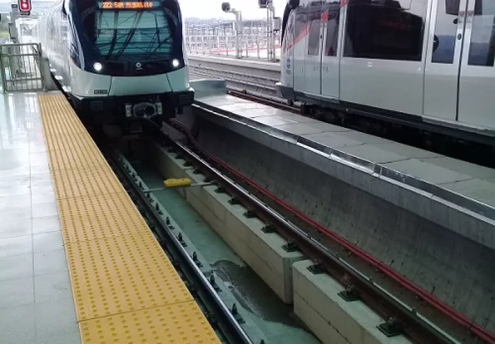 Los primeros trenes de la Línea 1 se acercan a 700 mil kilómetros recorridos. Foto de archivo