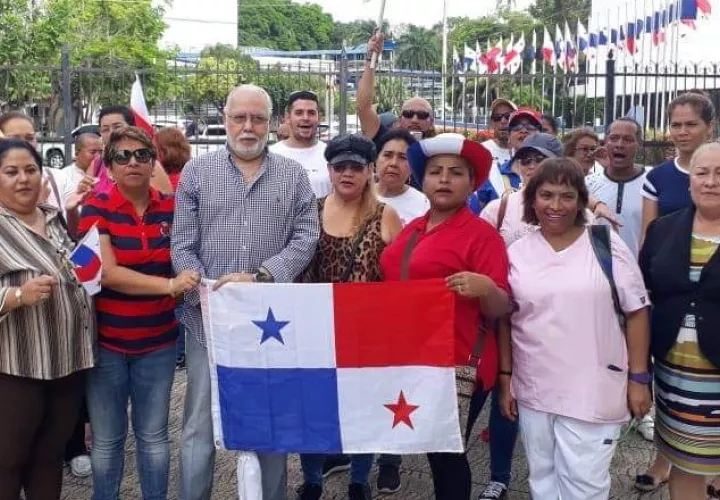 Las acciones de apoyo y rechazo a la propuesta de reforma migratoria se ha trasladado ya a las calles.