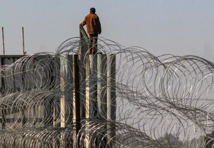 La idea de enviar inmigrantes a bastiones demócratas fue sopesada dos veces en los últimos meses, pero la Casa Blanca y Seguridad Nacional dijeron que el plan fue rechazado. 