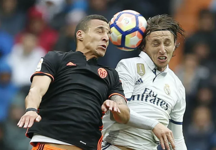 Luka Modric (Der.) . Foto:AP