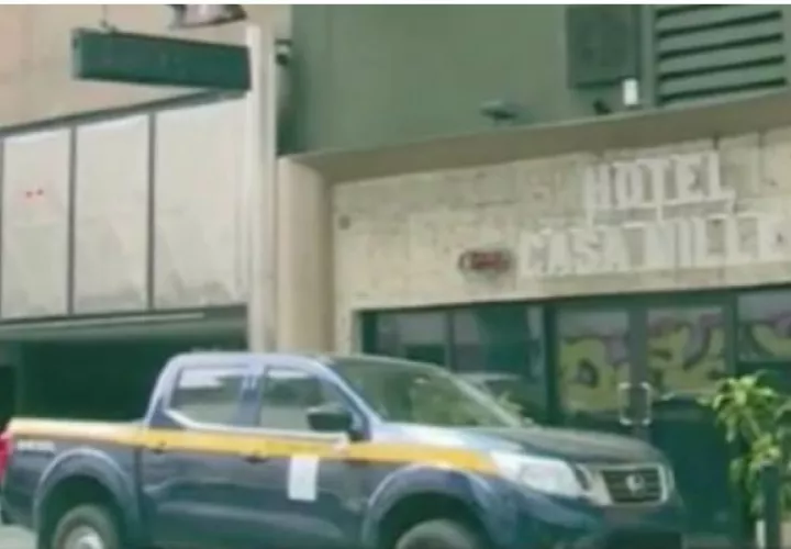 Hallan muerto a un estadounidense en habitación de hotel en Calidonia