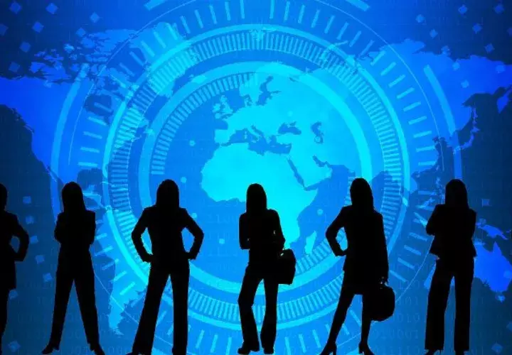 La mujer sigue librando batallas por ganar respeto y espacios. Foto: Pixabay.