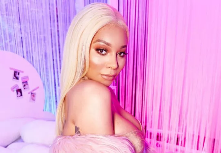 Modelo transexual británica Munroe Bergdorf.  