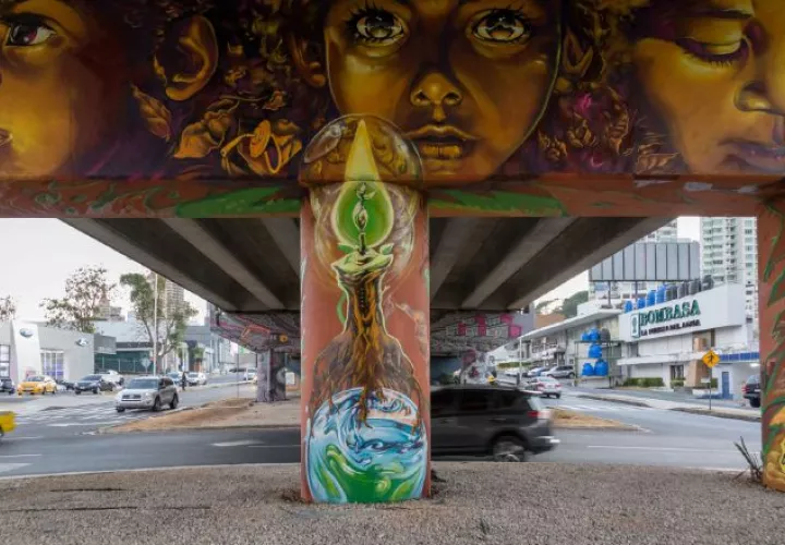 Este mural coincide con la voluntad de los artistas de ofrecer un espacio de reflexión. 