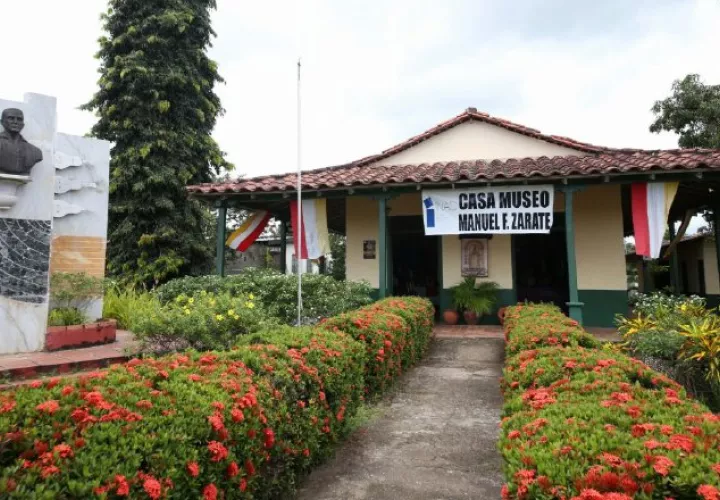 El Museo Manuel F. Zárate se encuentra ubicado en Guararé, provincia de Los Santos, y actualmente está cerrado por mantenimiento.