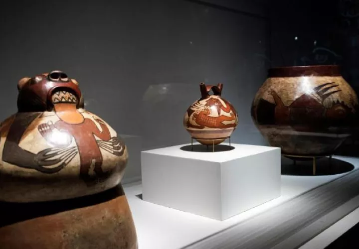 Obra de 'Nasca. Buscando huellas en el desierto'. EFE