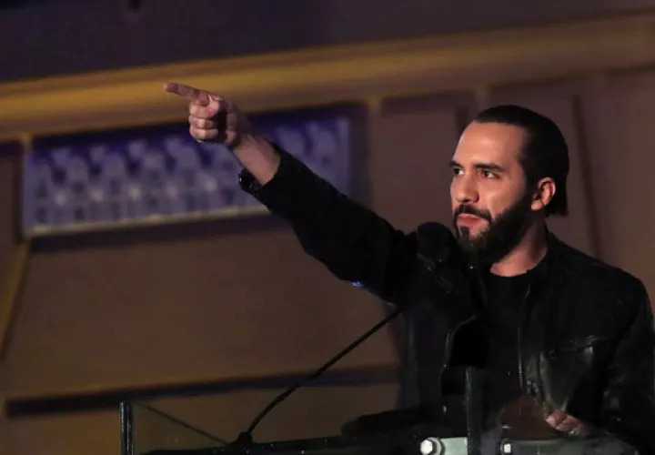  Nayib Bukele, ganó las elecciones presidenciales de El Salvador con más del 53% de los votos, evitando una segunda vuelta. FOTO/EFE