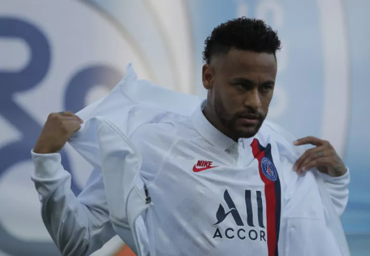 Neymar jugó su primer partido de la temporada. Foto AP