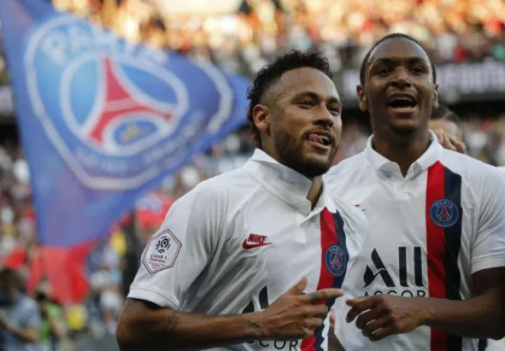Neymar ha jugado solo 90 minutos esta temporada con el PSG. Foto AP