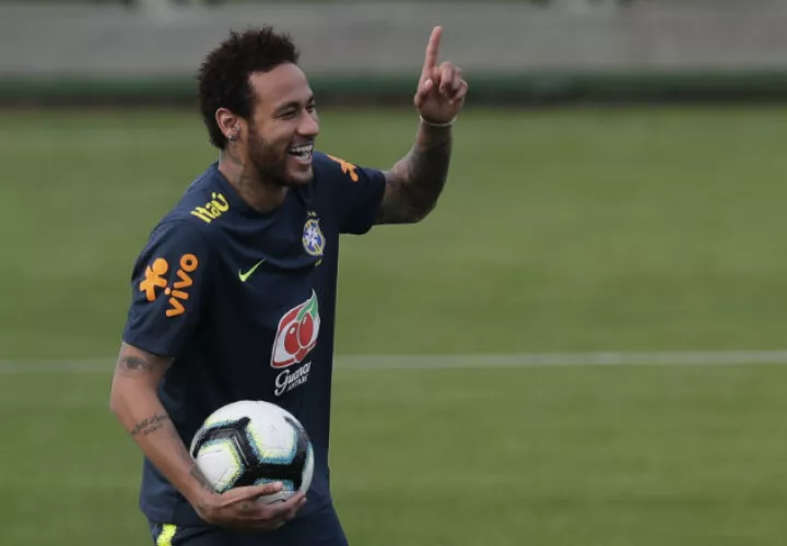 Neymar se prepara para la Copa América con su selección. Foto AP