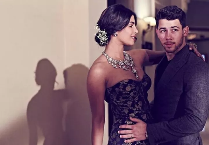 La pareja reveló su relación en mayo pasado y a los dos meses anunciaron su compromiso.