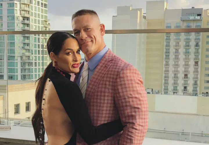 John Cena junto a su ex Nikki Bella.
