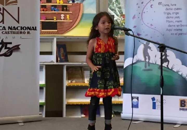 Los niños vía la narración oral superan el pánico escénico y enriquecen su vocabulario. Disfrutan y hacen disfrutar a quienes escuchan. Cortesía.