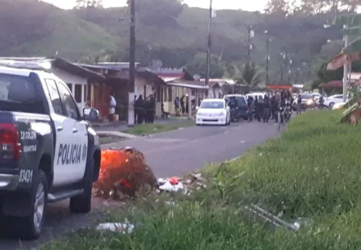 Todo el área fue acordonada por la Policía. Foto: Diómedes Sánchez. 