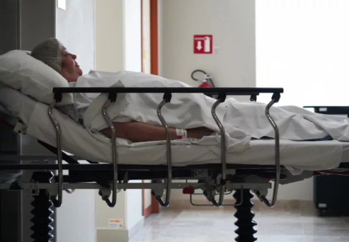 Donna Ferguson viajó de Estados Unidos a Cancún para hacerse un reemplazo de rodilla. (Rocco Saint-Mleux para Kaiser Health News)